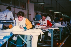 Participação Brasil na Abilympic de 1985 em Bogotá, Colombia. Outubro de 1985. Esta imagem é uma reprodução dos slides da caixa identificada como "Abilympic Colombia". Acervo Romeu Sassaki.