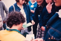 Participação Brasil na Abilympic de 1985 em Bogotá, Colombia. Outubro de 1985. Esta imagem é uma reprodução dos slides da caixa identificada como "Abilympic Colombia". Acervo Romeu Sassaki.